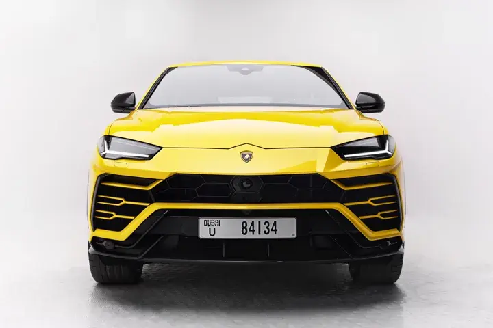 https://driveme-uae-kings.s3.me-central-1.amazonaws.com/media/images/cars/kings-uae-car-0708df98-2f4b-45fa-b6c2-3415faf74e14_preview.webp