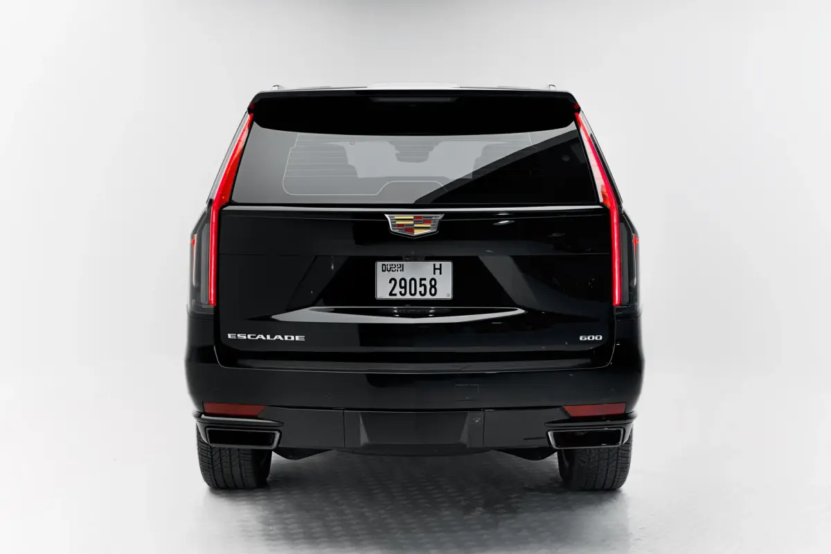 https://driveme-uae-kings.s3.me-central-1.amazonaws.com/media/images/cars/kings-uae-car-0bb8761d-1cad-4006-be39-2ba307442d22.webp