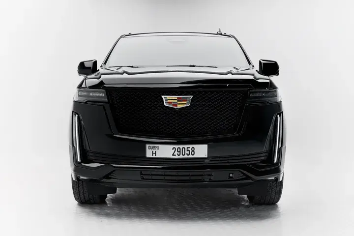 https://driveme-uae-kings.s3.me-central-1.amazonaws.com/media/images/cars/kings-uae-car-0f0eda92-45ed-4bd3-b67c-b08f7a7f6563_preview.webp