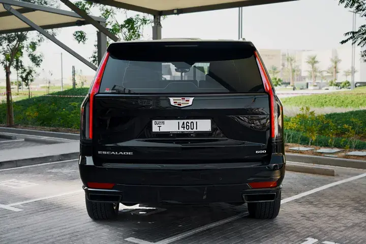 https://driveme-uae-kings.s3.me-central-1.amazonaws.com/media/images/cars/kings-uae-car-122fb6aa-159b-496e-aeba-a8797c039796_preview.webp