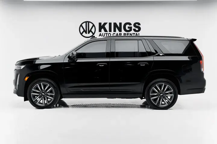 https://driveme-uae-kings.s3.me-central-1.amazonaws.com/media/images/cars/kings-uae-car-12d48137-acd6-45c0-9dd3-2070c317c5e1_preview.webp