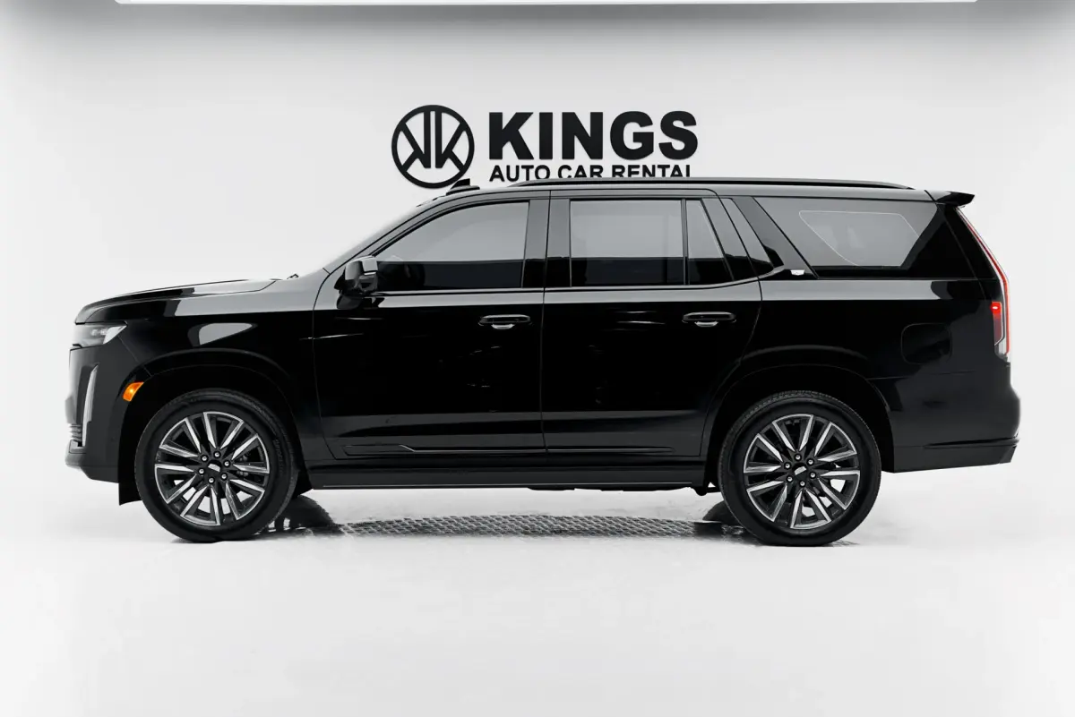 https://driveme-uae-kings.s3.me-central-1.amazonaws.com/media/images/cars/kings-uae-car-12d48137-acd6-45c0-9dd3-2070c317c5e1.webp