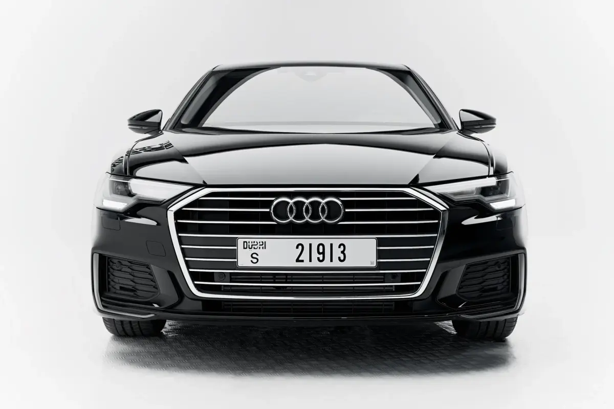 https://driveme-uae-kings.s3.me-central-1.amazonaws.com/media/images/cars/kings-uae-car-14b4d5cf-0a47-4216-8b93-fa4812280a67.webp