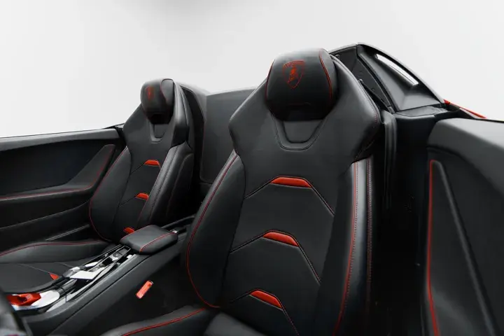 https://driveme-uae-kings.s3.me-central-1.amazonaws.com/media/images/cars/kings-uae-car-1ccb3562-b6e9-4180-b0d0-4a7902690266_preview.webp