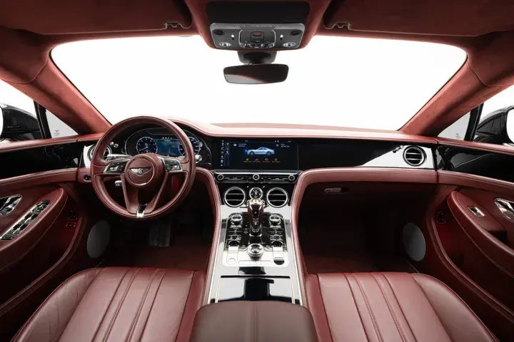 https://driveme-uae-kings.s3.me-central-1.amazonaws.com/media/images/cars/kings-uae-car-1fd0f51b-667f-4913-9434-e9b17c2c1adc_preview.webp