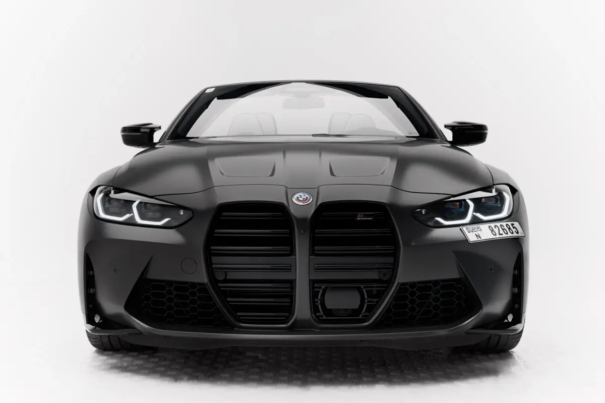 https://driveme-uae-kings.s3.me-central-1.amazonaws.com/media/images/cars/kings-uae-car-1fd8abfb-8066-408e-b553-c1983306d795.webp