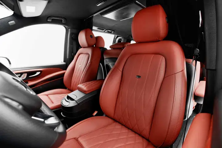 https://driveme-uae-kings.s3.me-central-1.amazonaws.com/media/images/cars/kings-uae-car-2a4fb7fb-d486-434f-8b00-a4bc3b570951_preview.webp