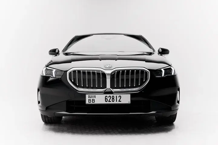 https://driveme-uae-kings.s3.me-central-1.amazonaws.com/media/images/cars/kings-uae-car-30934703-1683-439c-a0bb-55e3fbc24826_preview.webp