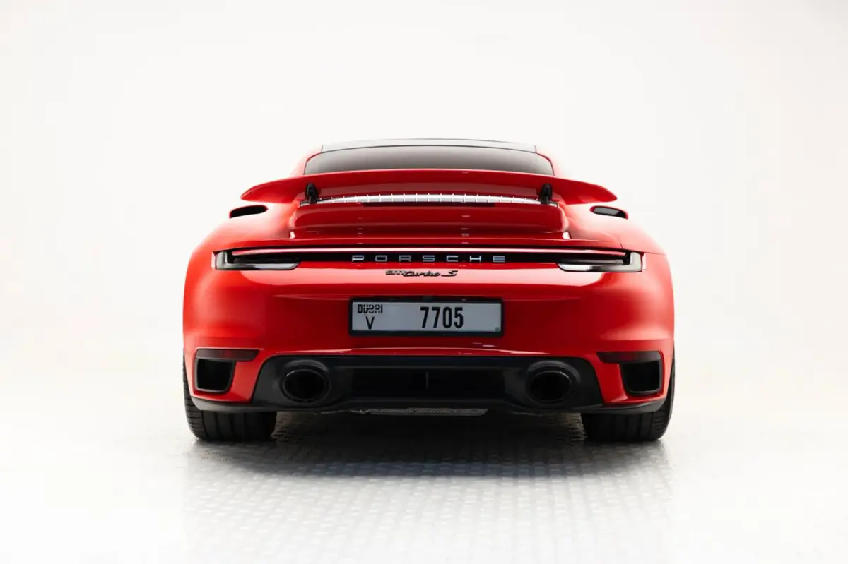 https://driveme-uae-kings.s3.me-central-1.amazonaws.com/media/images/cars/kings-uae-car-311efddf-4e0b-49d0-bf43-32591e842954.webp
