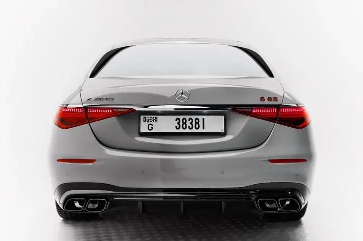 https://driveme-uae-kings.s3.me-central-1.amazonaws.com/media/images/cars/kings-uae-car-34c27485-7f97-47bb-bc35-728f44ca353c_preview.webp