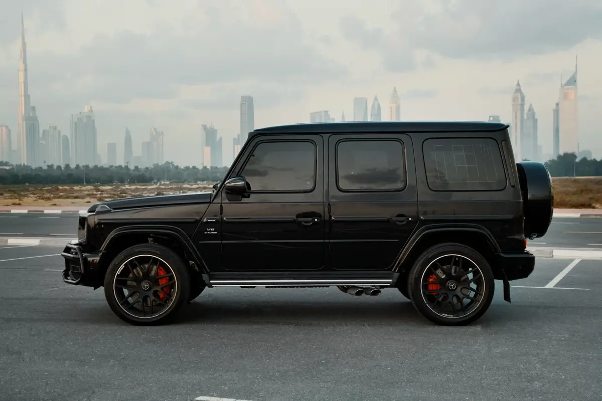 https://driveme-uae-kings.s3.me-central-1.amazonaws.com/media/images/cars/kings-uae-car-36c73a20-8ee0-4406-a26b-b3686c31eb26.webp