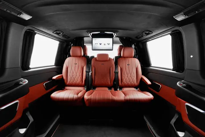 https://driveme-uae-kings.s3.me-central-1.amazonaws.com/media/images/cars/kings-uae-car-41aeda36-12bf-4343-9100-0137919bfbfc_preview.webp