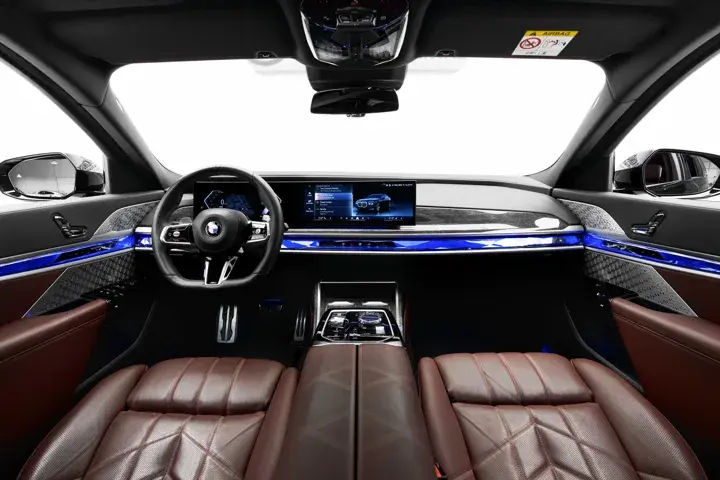 https://driveme-uae-kings.s3.me-central-1.amazonaws.com/media/images/cars/kings-uae-car-43096e0c-4505-42a7-8d28-39fe97021b38_preview.webp