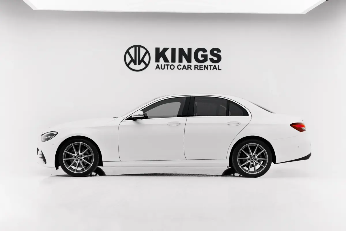 https://driveme-uae-kings.s3.me-central-1.amazonaws.com/media/images/cars/kings-uae-car-46e606f9-cc82-4952-8d37-b21b406bbab2.webp