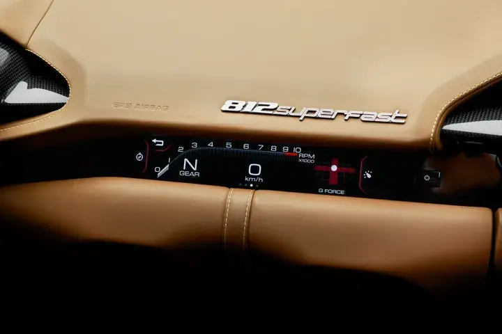 https://driveme-uae-kings.s3.me-central-1.amazonaws.com/media/images/cars/kings-uae-car-471763ce-086c-4050-a0da-7edc89785ba0_preview.webp
