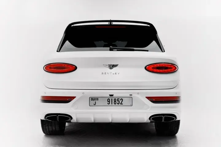 https://driveme-uae-kings.s3.me-central-1.amazonaws.com/media/images/cars/kings-uae-car-4abb3e82-2c4a-47c4-8abd-66674387c6f2_preview.webp