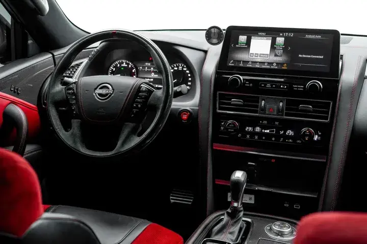 https://driveme-uae-kings.s3.me-central-1.amazonaws.com/media/images/cars/kings-uae-car-4ba2cf71-73aa-4672-b3a5-ec9d90ca001f_preview.webp