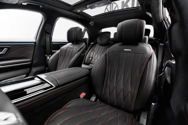 https://driveme-uae-kings.s3.me-central-1.amazonaws.com/media/images/cars/kings-uae-car-4e455481-4117-4538-ab50-9e8c72a3e91e_preview.webp