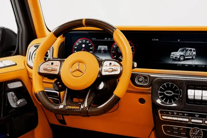 https://driveme-uae-kings.s3.me-central-1.amazonaws.com/media/images/cars/kings-uae-car-536e3e95-a061-43c5-8e78-57d4e7d2d607_preview.webp