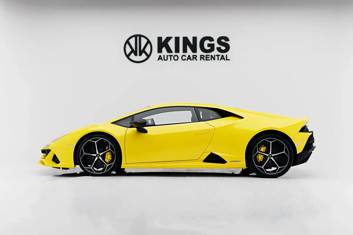 https://driveme-uae-kings.s3.me-central-1.amazonaws.com/media/images/cars/kings-uae-car-595b3eed-48a2-46d7-bad9-1366fd2b552e.webp