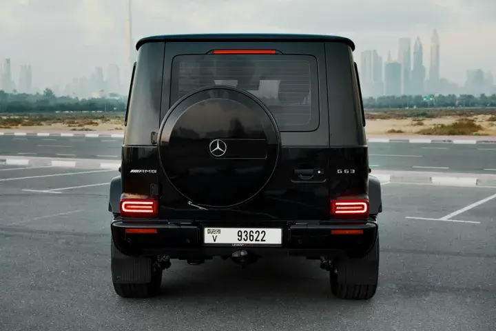 https://driveme-uae-kings.s3.me-central-1.amazonaws.com/media/images/cars/kings-uae-car-5a855a11-2b0f-4bb0-886d-243acd7ace94_preview.webp