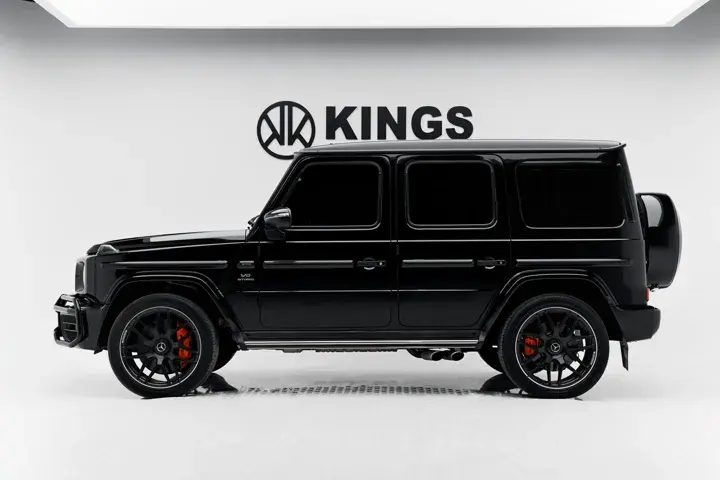 https://driveme-uae-kings.s3.me-central-1.amazonaws.com/media/images/cars/kings-uae-car-5dae7359-ce79-4bc3-b994-3dceaa1423b8_preview.webp