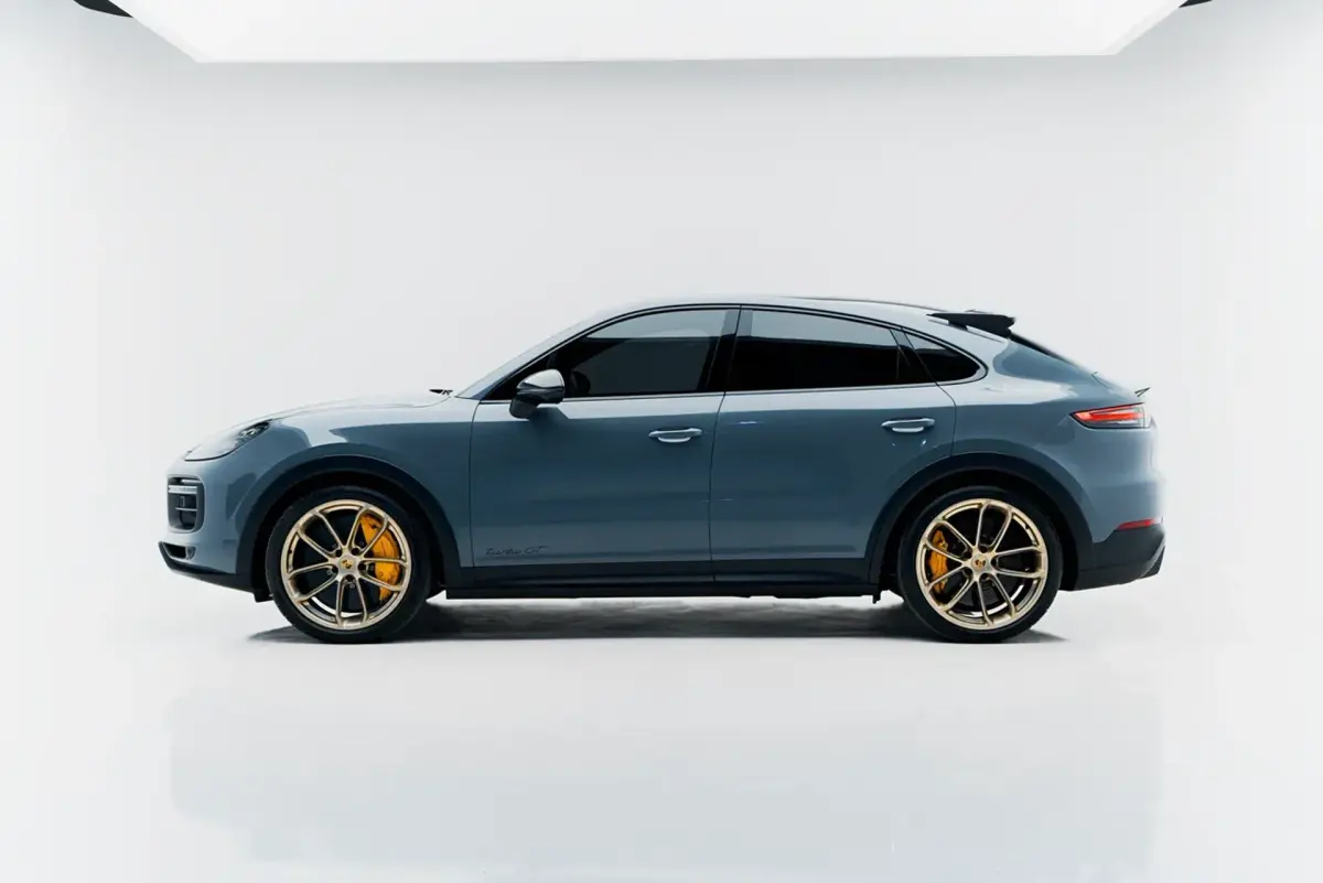 https://driveme-uae-kings.s3.me-central-1.amazonaws.com/media/images/cars/kings-uae-car-6125ecc7-205f-46ad-9c59-07da334bb5c9.webp