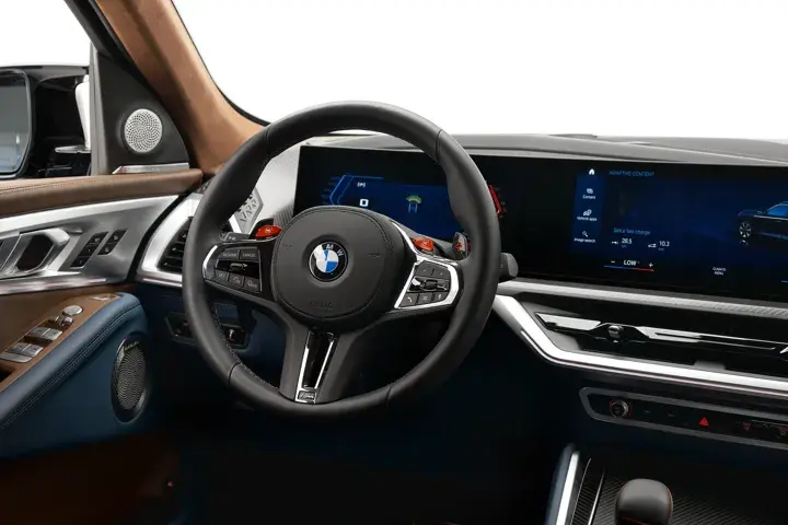 https://driveme-uae-kings.s3.me-central-1.amazonaws.com/media/images/cars/kings-uae-car-661769e3-8654-43ed-b560-3082683967d5_preview.webp