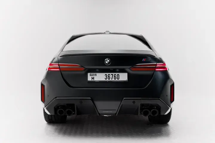 https://driveme-uae-kings.s3.me-central-1.amazonaws.com/media/images/cars/kings-uae-car-673712a9-4086-438f-884b-e05c38b668cc_preview.webp