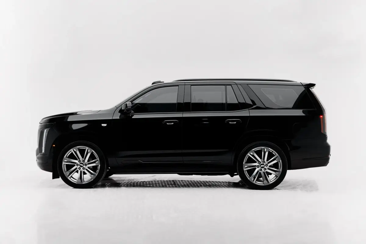 https://driveme-uae-kings.s3.me-central-1.amazonaws.com/media/images/cars/kings-uae-car-69daee08-9d14-4107-b961-4b3d0df1c2da.webp