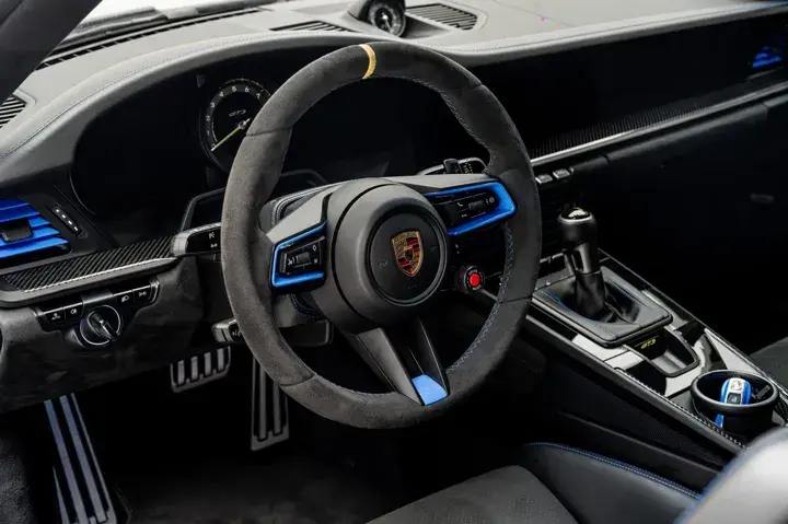 https://driveme-uae-kings.s3.me-central-1.amazonaws.com/media/images/cars/kings-uae-car-6cddbb52-ae98-4999-8167-01d9bf824139_preview.webp