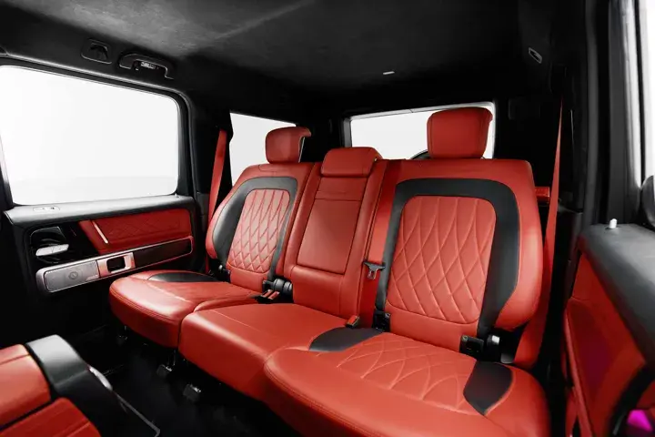 https://driveme-uae-kings.s3.me-central-1.amazonaws.com/media/images/cars/kings-uae-car-7316ef9f-5914-46ff-a986-a397d01b4511_preview.webp