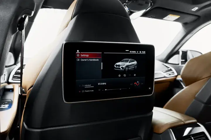 https://driveme-uae-kings.s3.me-central-1.amazonaws.com/media/images/cars/kings-uae-car-7acac1de-b236-4bae-93b7-37dd0b7c0345_preview.webp