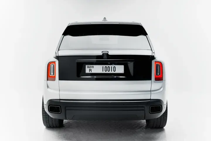 https://driveme-uae-kings.s3.me-central-1.amazonaws.com/media/images/cars/kings-uae-car-85434228-5361-4f05-84c2-a83d6e222180_preview.webp
