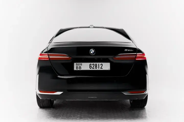 https://driveme-uae-kings.s3.me-central-1.amazonaws.com/media/images/cars/kings-uae-car-8c377e3e-ad2a-45ed-a7a4-defe06c3cd6b_preview.webp