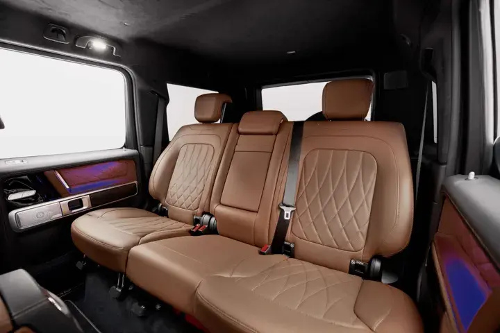 https://driveme-uae-kings.s3.me-central-1.amazonaws.com/media/images/cars/kings-uae-car-8dc96588-173d-4b79-9dbf-8d5b4ac43cfe_preview.webp