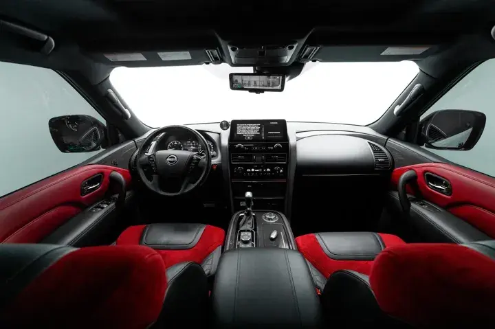 https://driveme-uae-kings.s3.me-central-1.amazonaws.com/media/images/cars/kings-uae-car-91da2852-26a2-4cdf-8e08-26bd8d550754_preview.webp