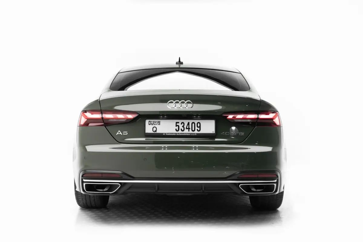 https://driveme-uae-kings.s3.me-central-1.amazonaws.com/media/images/cars/kings-uae-car-92ae06da-fb5e-4412-a564-972689624d43.webp