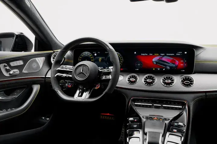 https://driveme-uae-kings.s3.me-central-1.amazonaws.com/media/images/cars/kings-uae-car-94ae8efc-37ec-4a66-b20b-c6c8edd38b98_preview.webp
