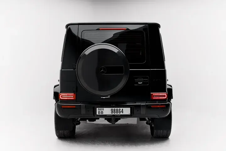 https://driveme-uae-kings.s3.me-central-1.amazonaws.com/media/images/cars/kings-uae-car-9634fb84-310b-405d-9048-dbeca52a45b7_preview.webp
