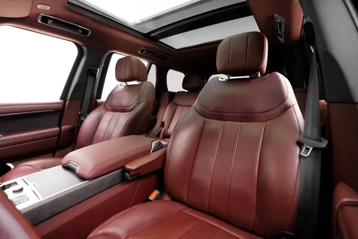 https://driveme-uae-kings.s3.me-central-1.amazonaws.com/media/images/cars/kings-uae-car-9f2a6238-ceaa-42a1-93cc-951e5c521b0e_preview.webp