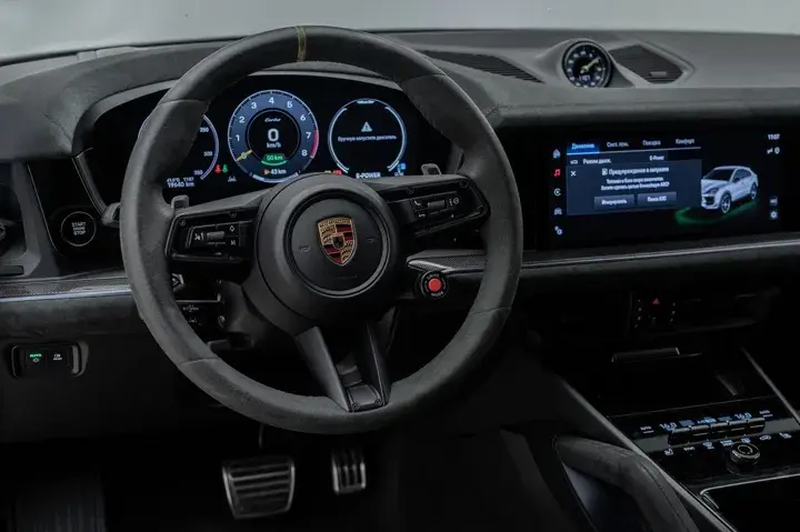 https://driveme-uae-kings.s3.me-central-1.amazonaws.com/media/images/cars/kings-uae-car-b09d678f-d14a-48b5-9bc7-df008b2b8d11_preview.webp