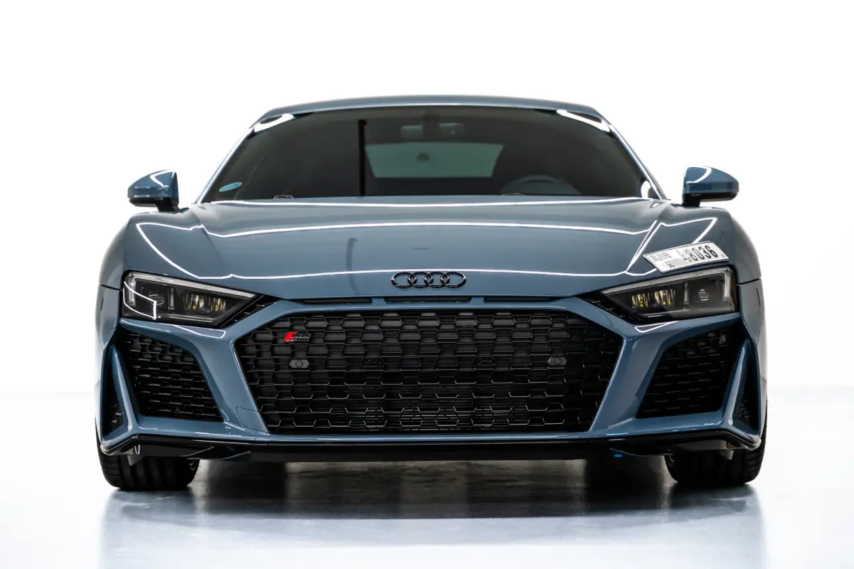 https://driveme-uae-kings.s3.me-central-1.amazonaws.com/media/images/cars/kings-uae-car-b21a4e65-e01e-4a82-8423-24af86e3ad72.webp
