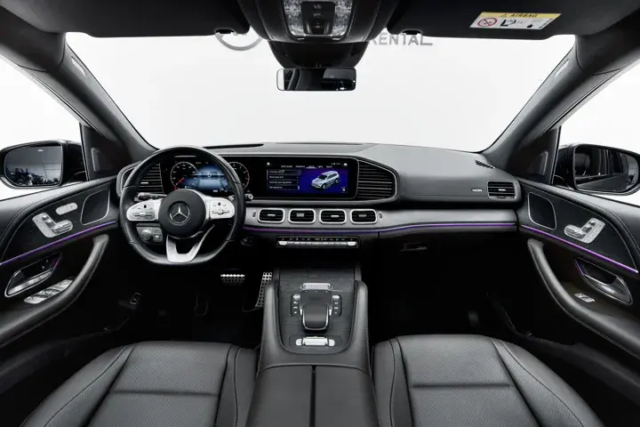 https://driveme-uae-kings.s3.me-central-1.amazonaws.com/media/images/cars/kings-uae-car-bba4fd61-d58a-4bf2-babd-b3c115724943_preview.webp