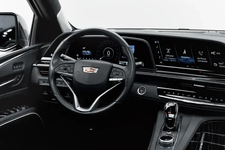 https://driveme-uae-kings.s3.me-central-1.amazonaws.com/media/images/cars/kings-uae-car-c16a0afd-d12f-4c2d-8520-abb65f4063b6_preview.webp