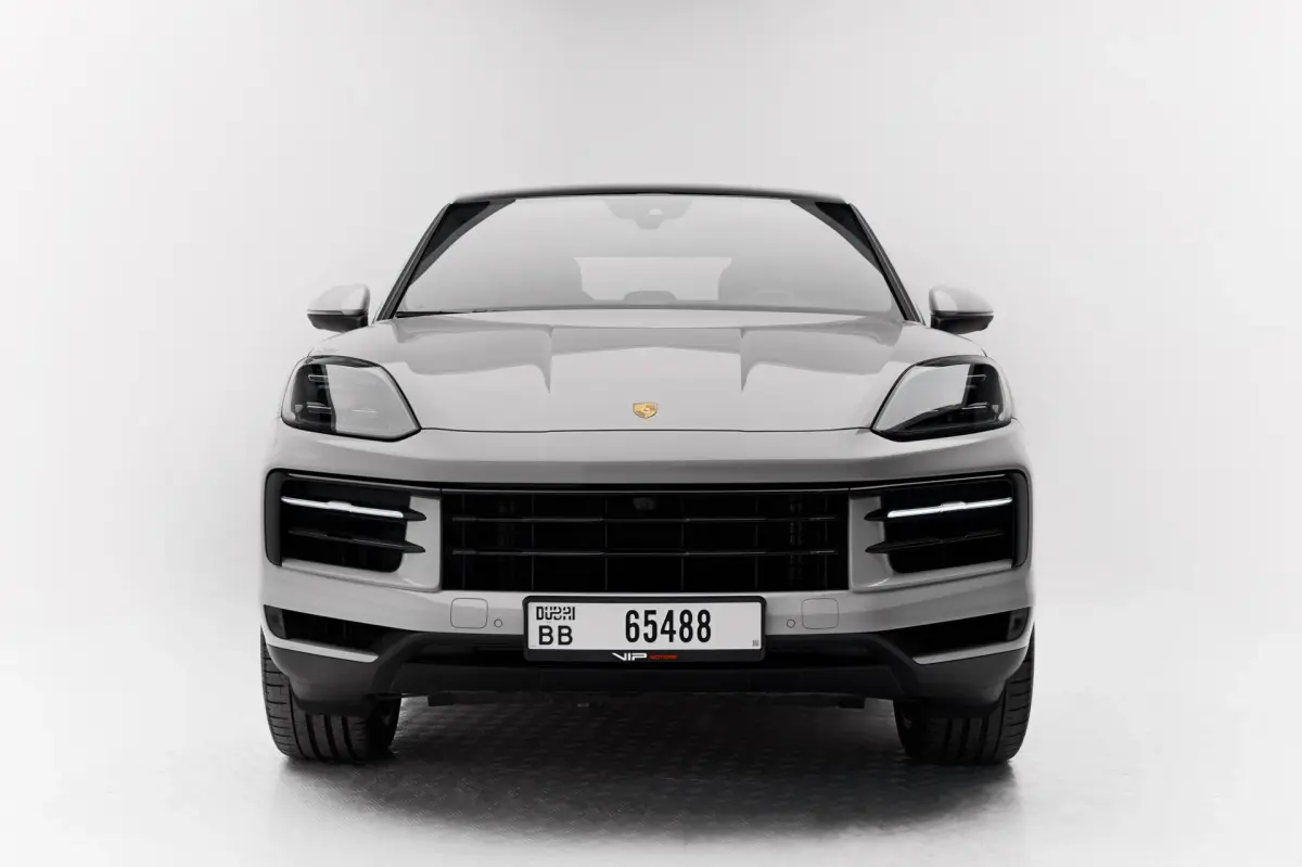 https://driveme-uae-kings.s3.me-central-1.amazonaws.com/media/images/cars/kings-uae-car-c3e1c1cb-bb64-459a-ac68-6bb75a605f3a.webp