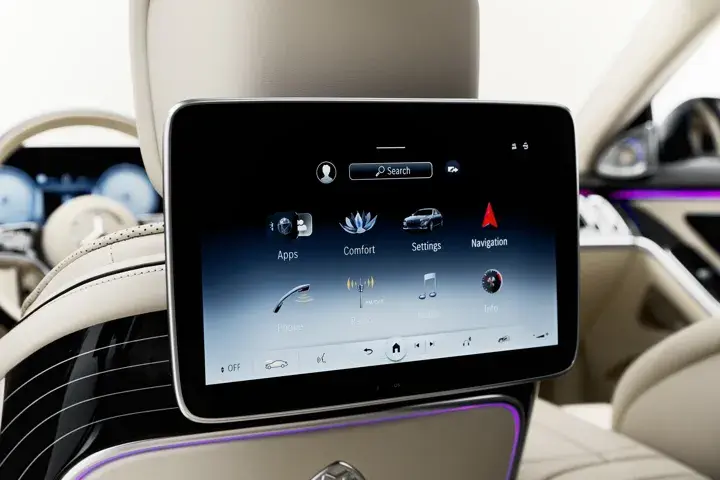 https://driveme-uae-kings.s3.me-central-1.amazonaws.com/media/images/cars/kings-uae-car-c970a2c6-cd3b-4744-9981-4dad525797d4_preview.webp