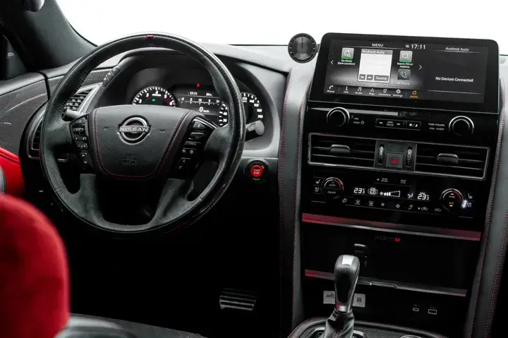 https://driveme-uae-kings.s3.me-central-1.amazonaws.com/media/images/cars/kings-uae-car-cd1fd53b-45fb-4786-b4c5-79b879a5c0bd_preview.webp
