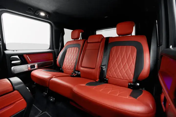 https://driveme-uae-kings.s3.me-central-1.amazonaws.com/media/images/cars/kings-uae-car-d4f39566-0f85-431e-994f-a4edec955c58_preview.webp