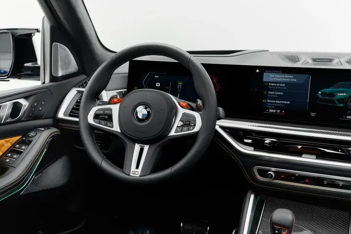 https://driveme-uae-kings.s3.me-central-1.amazonaws.com/media/images/cars/kings-uae-car-d9fb5c88-e3fe-477e-8149-be01f94d2c06_preview.webp